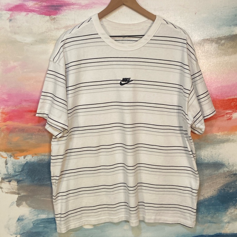 🔥EC🔥The Nike Tee Embroidered Logo 100% Cotton Shirt.